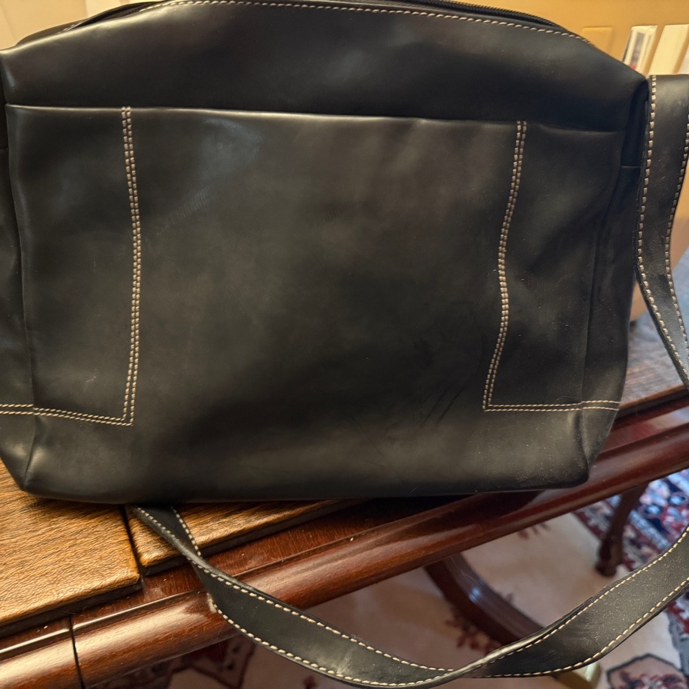 Black Leather Messenger Bag with Structured Design